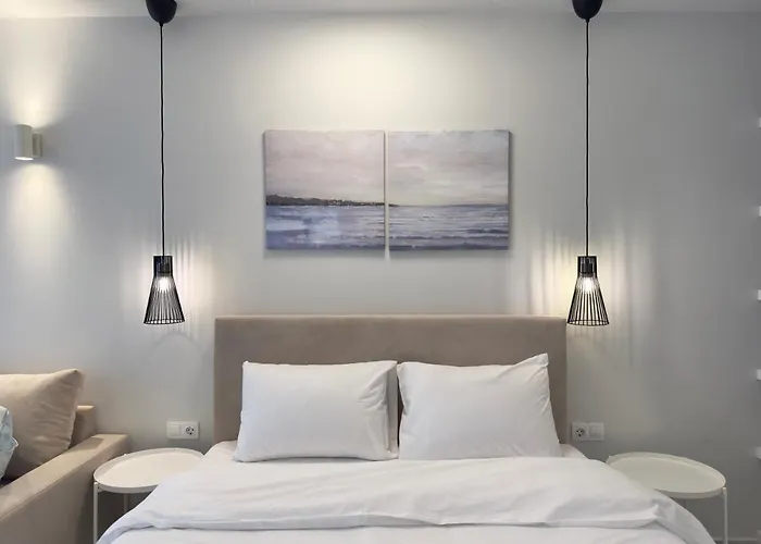 Kono Studios & Suites